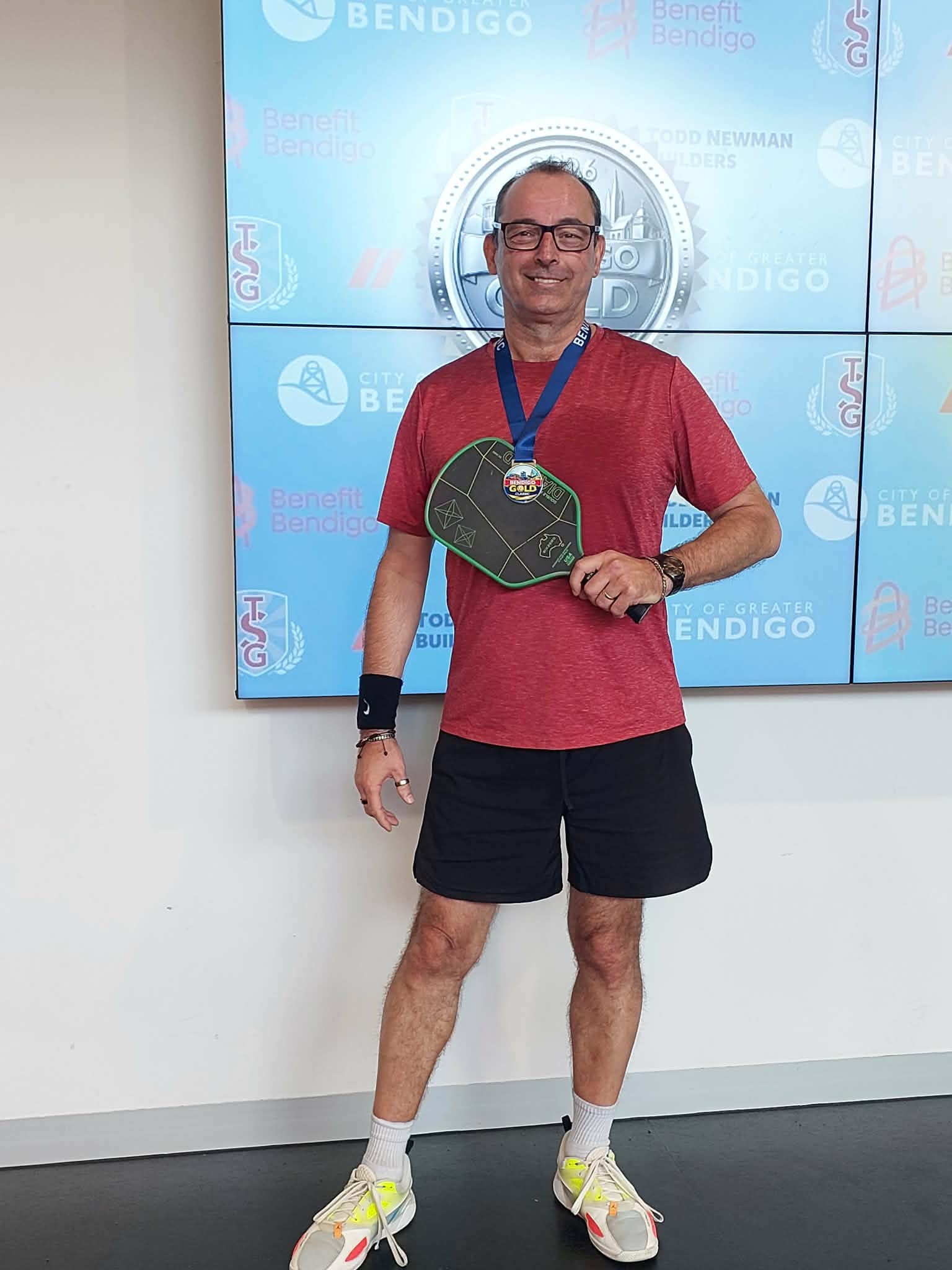 Goran Galic with medal at the Bendigo Gold Classic 2026 men's singles
